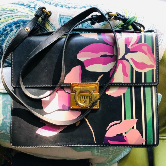 *SOLD* Salvatore Ferragamo Patterned Leather handle bag - Picture 1 of 12
